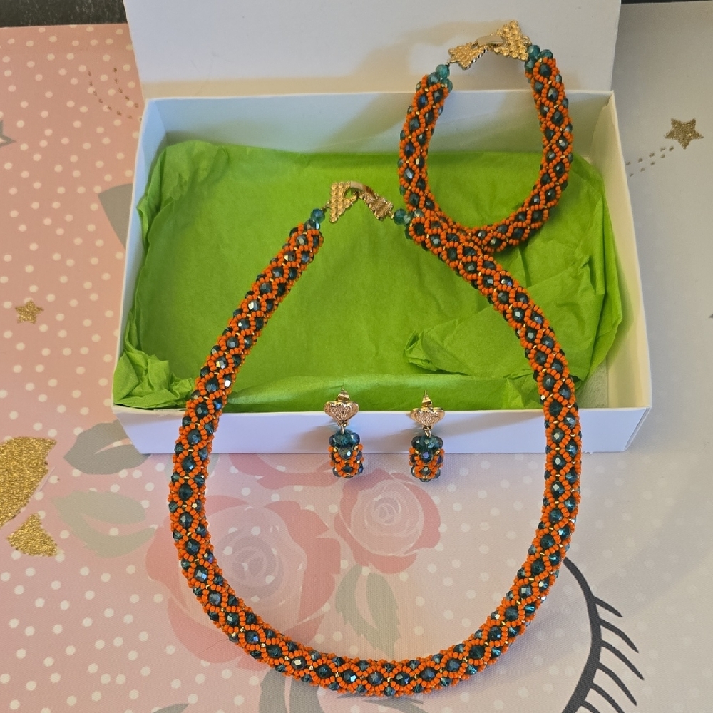 9twenty5 Orange Beads & Blue Crystals 3pc, Chocker,  Earring & Bracelet NIB